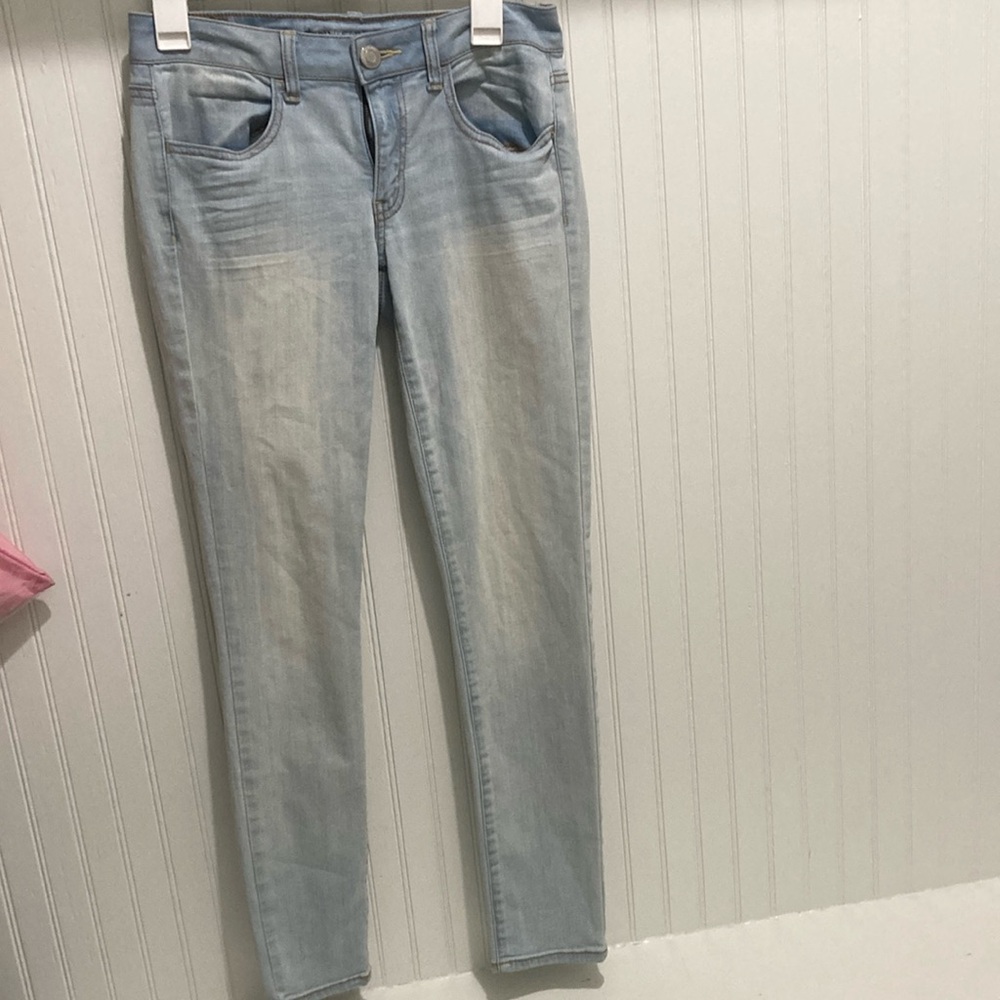 American eagle women’s blue jeans I